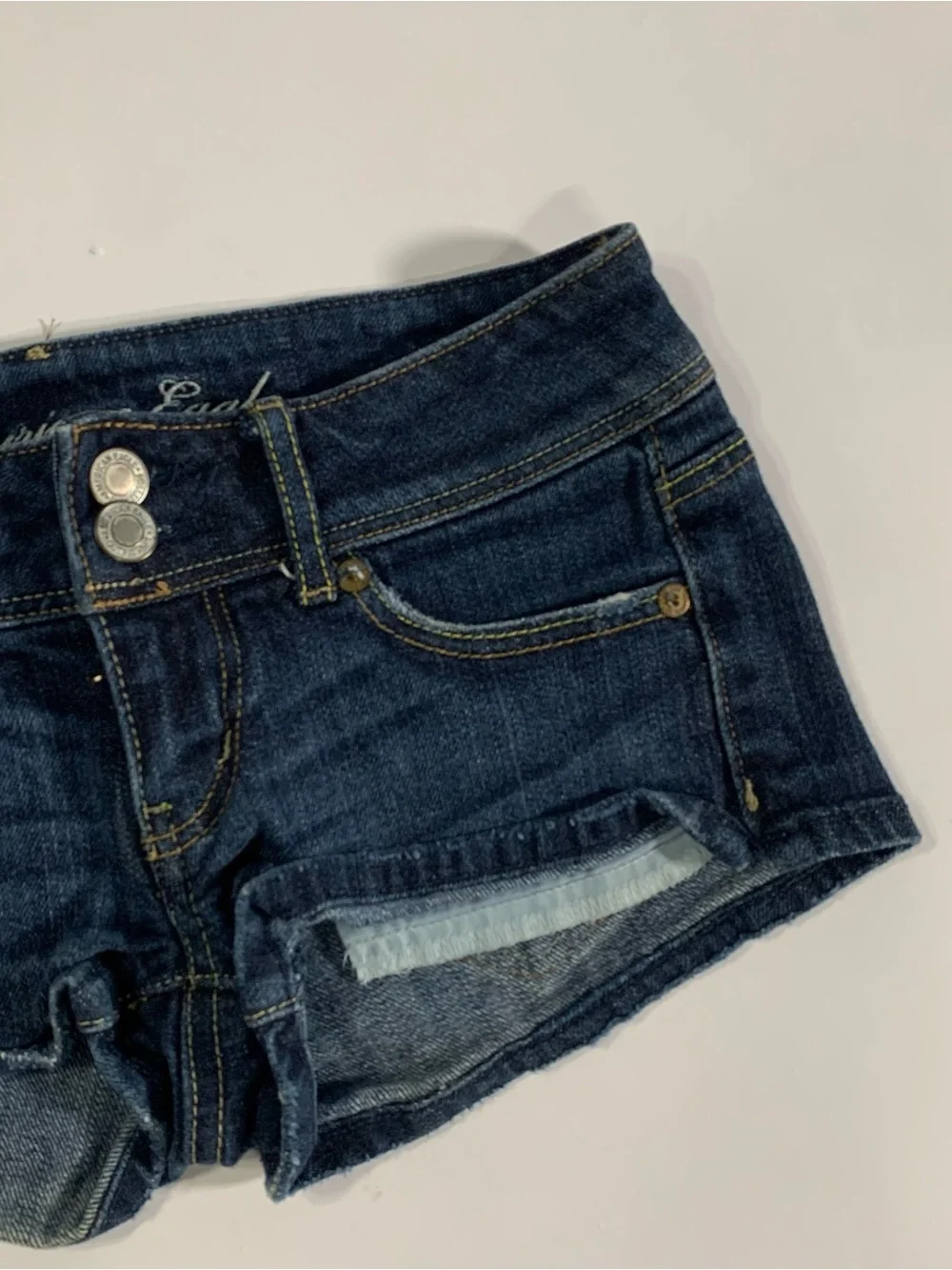American Eagle 2009 Low Rise Denim Short Shorts Size 00 Dark Wash